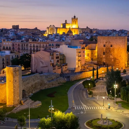Servicio de grúas 24 horas en Tarragona asistencia rápida