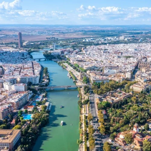 Servicio de grúas 24 horas en Sevilla asistencia rápida