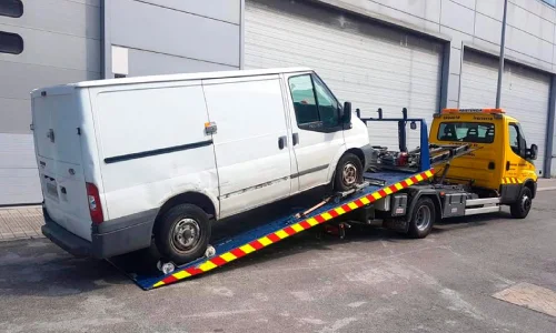 Servicio de Grúa 24 horas para furgonetas en Barcelona, Girona, Tarragona y toda España